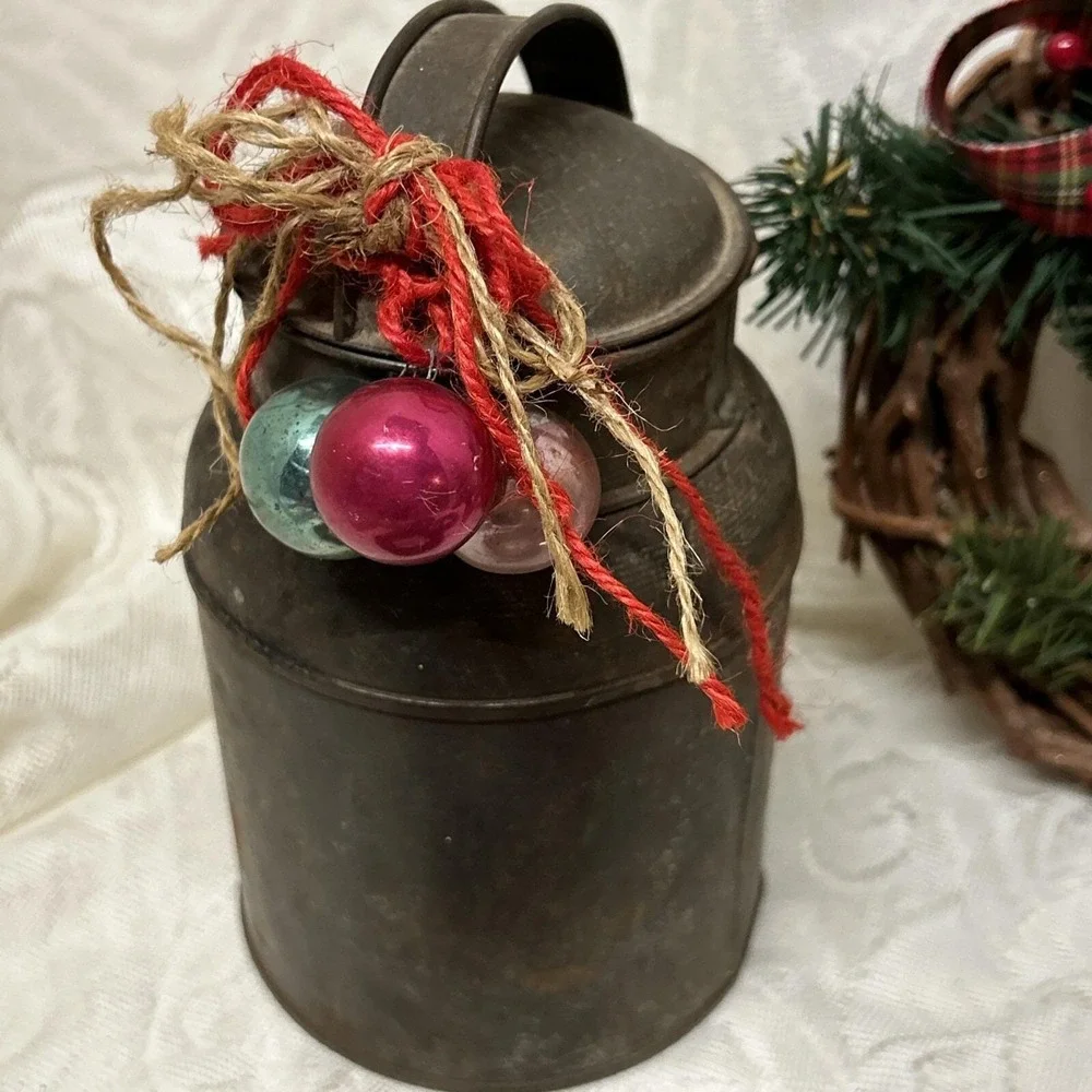 Vintage 1970's  Christmas Lot Ornaments Decorations Wreath‎ Tin Can Candle Rings